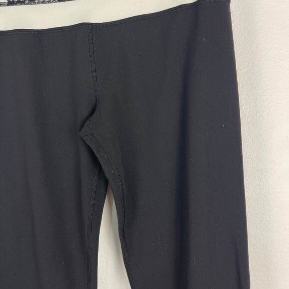 Vintage Lululemon Groove Flare Y2K Yoga Pants White Black Floral Band Women's 6 - Picture 5 of 9